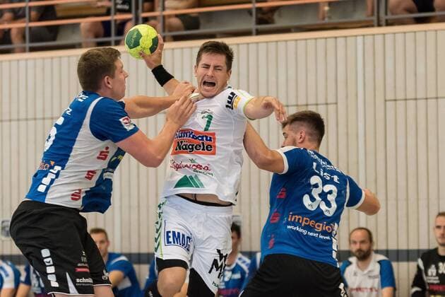 Paul Prinz (VfL Pfullingen 15), Allan Damgaard (Frisch Auf Goeppingen 07), Lukas List (VfL Pfullingen 33), FRISCH AUF! Goeppingen vs. VfL Pfullingen , 24. Sparkassen-Cup , Handballl, DKB, Herren, 1.Bundesliga, 3.Liga, Saison 18 19, GER, 27.07.2018, FRISCH AUF! Goeppingen vs. VfL Pfullingen , 24. Sparkassen-Cup , Handballl, DKB, Herren, 1.Bundesliga, 3.Liga, Saison 18 19, GER, 27.07.2018 Altensteig Copyright: xEIBNER WolfgangxFrankx EP_WFK
