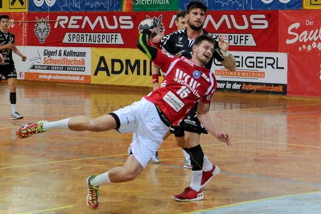 Milan Kotrc ( 15, Bergischer HC) beim Wurf HSG REMUS Bärnbach Köflach vs Bergischer HC, Handball, Testspiel, 1. Bundesliga, 27.07.18 Köflach Lipizanerheimat Österreich Sporthalle Bärnbach