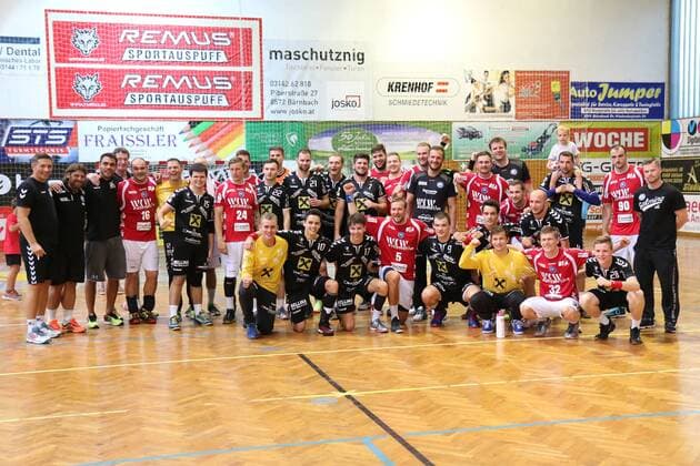 Abschlussfoto mit den Mannschaften der HSG Bärnbach Köflach und dem Bergischen HC HSG REMUS Bärnbach Köflach vs Bergischer HC, Handball, Testspiel, 1. Bundesliga, 27.07.18 Köflach Lipizanerheimat Österreich Sporthalle Bärnbach