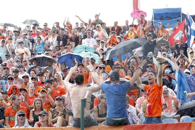 Sport Bilder des Tages Motorsports: FIA Formula One World Championship WM Weltmeisterschaft 2018, Grand Prix of Hungary, Fans Budapest Hungary
