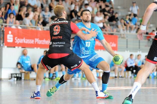 Robert Markotic (TVB 1898 Stuttgart 13) gegen Petter Overby (HC Erlangen 9) Handball, Maenner, Vorbereitungsturnier, 54.Sparkassen-Cup,Altensteig,Spiel um Platz3, 29.07.2018, Foto:TBaur Eibner HC Erlangen vs. TVB 1898 Stuttgart Esslingen Copyright: xEIBNER TobiasxBaurx EP_TBR