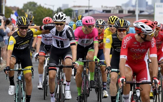 PARIS CHAMPS-ELYSEES, FRANCE - JULY 29 : ROGLIC Primoz (SLO) of Team Lotto NL - Jumbo, DUMOULIN Tom (NED) of Team Sunweb, VANMARCKE Sep (BEL) of Team EF Education First - Drapac p b Cannondale, THOMAS Geraint (GBR) of Team SKY during stage 21 of the 105th edition of the 2018 Tour de France cycling race, a stage of 116 kms between Houilles and Paris Champs-Elysees on July 29, 2018 in Paris Champs-Elysees, France, 29 07 18 CYCLISME : Tour de France - Etape 21 - Houilles Paris Champs-Elysees - 29 07 2018 PhotoNews Panoramic 