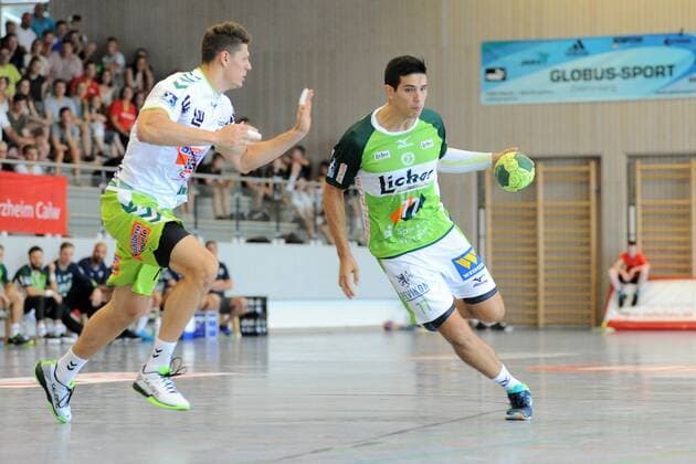 Stefan Cavor (HSG Wetzlar 77) gegen Sebastian Heymann (FrischAuf Goeppingen 10) Handball, Maenner, Vorbereitungsturnier, 54.Sparkassen-Cup,Altensteig,Spiel um Finale, 29.07.2018, Foto:TBaur Eibner FrischAuf Goeppingen vs. HSG Wetzlar Esslingen Copyright: xEIBNER TobiasxBaurx EP_TBR