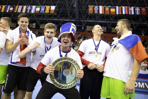 29.07.2018, Arena Zlatorog, Celje, SLO, EHF EM U20, Frankreich vs Slowenien, Finale, im Bild Players of Slovenia celebrate win against France during the final match of the EHF men s Handball European U20 Championship between France vs Slovenia at the Arena Zlatorog in Celje, Slovenia on 2018 07 29. Celje