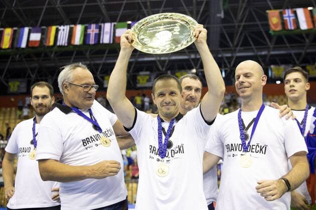 29.07.2018, Arena Zlatorog, Celje, SLO, EHF EM U20, Frankreich vs Slowenien, Finale, im Bild Players of Slovenia celebrate win against France during the final match of the EHF men s Handball European U20 Championship between France vs Slovenia at the Arena Zlatorog in Celje, Slovenia on 2018 07 29. Celje