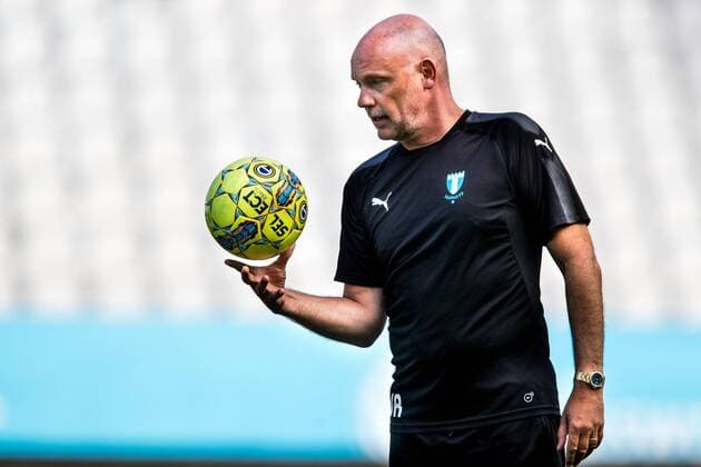 Sport Bilder des Tages 180731 Malmö FFs tränare Uwe Rösler under en träning inför Champions League matchen mellan Malmö FF och Cluj i andra kvalomgangen den 31 juli 2018 i Malmö. Copyright: MATHILDAxAHLBERG BB180731MA027