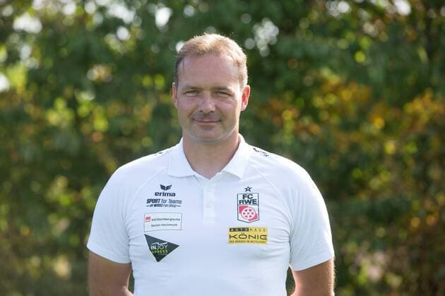 Erfurt , 010818 , Fussball Regionalliga FC Rot Weiss Erfurt , Portraittermin , Im Bild: Co- Trainer Armin Friedrich