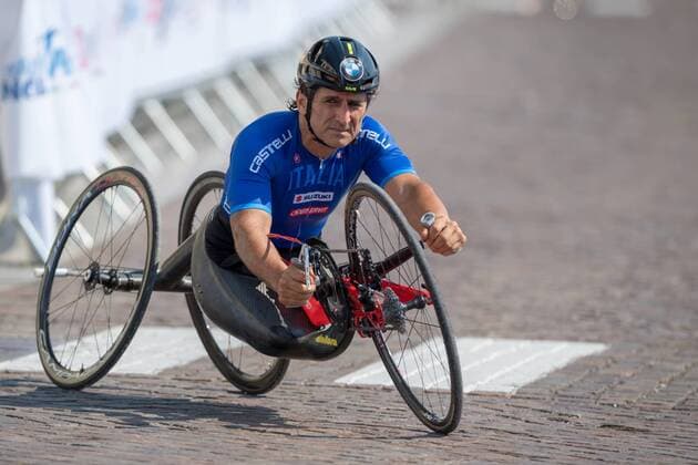 UCI Para Cycling Road World Championships 2018 - August 1, 2018 MANIAGO, ITALY - AUGUST 01: Alex Zanardi (ITA) at Day 0 during the Training on the track of the UCI Para Cycling Road World Championships 2018 at the Piazza Italia of Maniago on 01.8.2018 in Friuli-Venezia Giulia Pordenone Italy. *** UCI Para Cycling Road World Championships 2018 August 1 2018 MANIAGO ITALY AUGUST 01 Alex Zanardi ITA at Day 0 during the UCI Para Cycling Road World Championships 2018 at the Piazza Italia of Maniago on 01 8,2018 in Friuli Venezia Giulia Pordenone italy