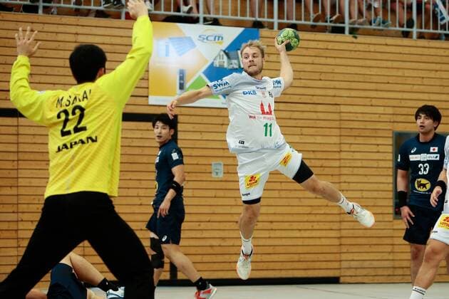01.08.2018, xtgx, Handball Testspiel, SC Magdeburg - Japan, emspor, v.l. Daniel Pettersson (Magdeburg, 11) wirft Tor, Torschütze, erzielt Tor, Treffer, scores the goal Beetzendorf