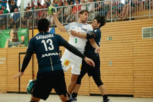 01.08.2018, xtgx, Handball Testspiel, SC Magdeburg - Japan, emspor, v.l. Piotr Chrapkowski (Magdeburg, 3) wirft Tor, Torschütze, erzielt Tor, Treffer, scores the goal Beetzendorf