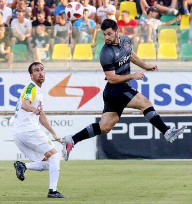 UEFA Europa League Second Qualifying Round Second Leg, AEK Arena, Larnaca, Cyprus 2 8 2018 AEK Larnaca vs Dundalk Dundalk s Patrick Hoban wins a header Patrick Hoban wins a header 2 8 2018  Copyright: x©INPHO SavvidesxPressxSportsx SAKI5514