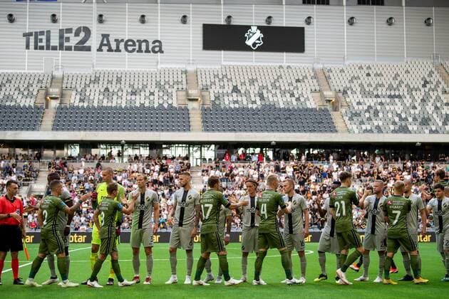 180802 Line up before the UEFA Europa League qualifying match between AIK and Nordsjälland on August 2, 2018 in Stockholm. Copyright: JONATHANxNÄCKSTRAND BB180802JN008