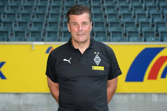 Fußball, Borussia Mönchengladbach Porträttermin Cheftrainer Dieter Hecking ; VfL Borussia Mönchengladbach; 1. BL, 2018 2019