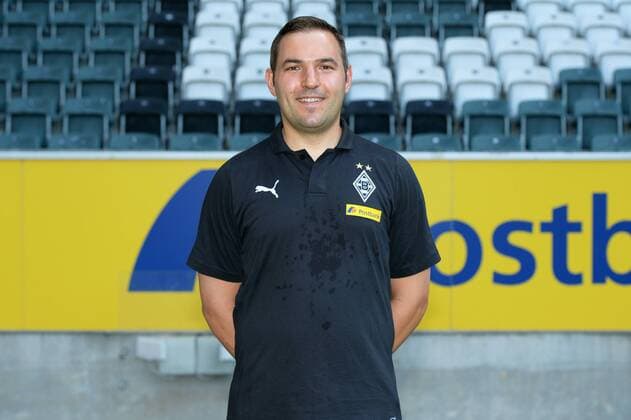 Fußball, Borussia Mönchengladbach Porträttermin Mannschaftsarzt Dr. Ralf Doyscher; VfL Borussia Mönchengladbach; 1. BL, 2018 2019
