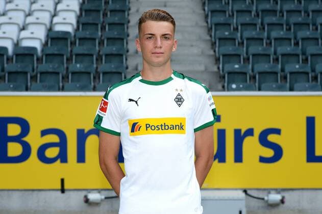 Fußball, Borussia Mönchengladbach Porträttermin Louis Jordan Beyer; VfL Borussia Mönchengladbach; 1. BL, 2018 2019