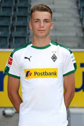 Fußball, Borussia Mönchengladbach Porträttermin Louis Jordan Beyer; VfL Borussia Mönchengladbach; 1. BL, 2018 2019