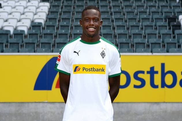 Fußball, Borussia Mönchengladbach Porträttermin Denis Zakaria; VfL Borussia Mönchengladbach; 1. BL, 2018 2019