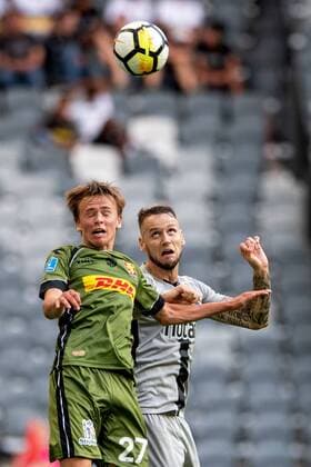 180802 Alexander Milosevic of AIK and Mikkel Damsgaard of Nordsjälland during the UEFA Europa League qualifying match between AIK and Nordsjälland on August 2, 2018 in Stockholm. Copyright: JONATHANxNÄCKSTRAND BB180802JN019