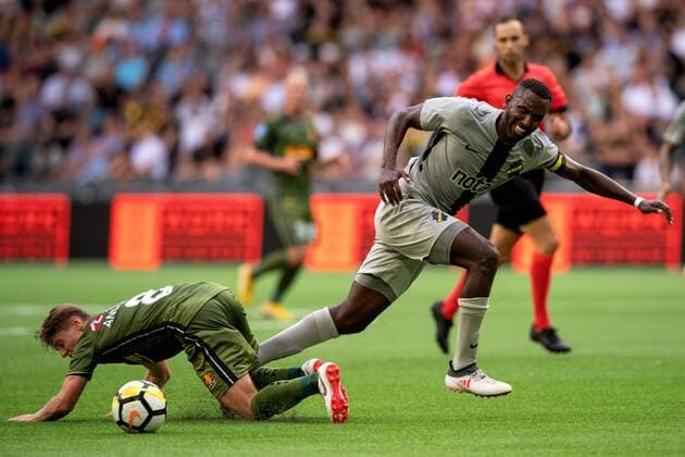 180802 Magnus Kofod Andersen of Nordsjälland and Henok Goitom of AIK during the UEFA Europa League qualifying match between AIK and Nordsjälland on August 2, 2018 in Stockholm. Copyright: JONATHANxNÄCKSTRAND BB180802JN021