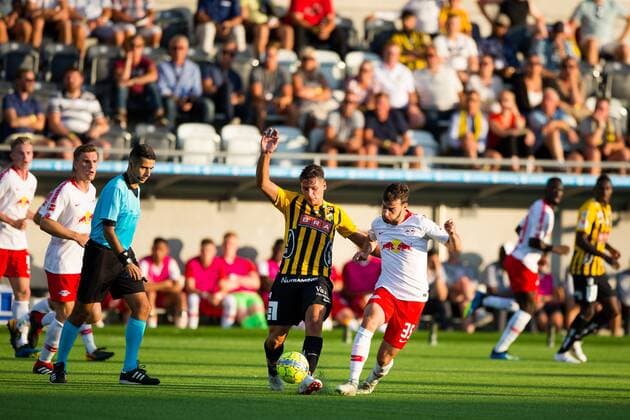 180802 Kevin Ackermann of Häcken and Massimo Bruno of Leipzig during the UEFA Europa League qualifying match between Häcken and RB Leipzig on August 2, 2018 in Gothenburg. Copyright: MICHAELxERICHSEN BB180802MI056