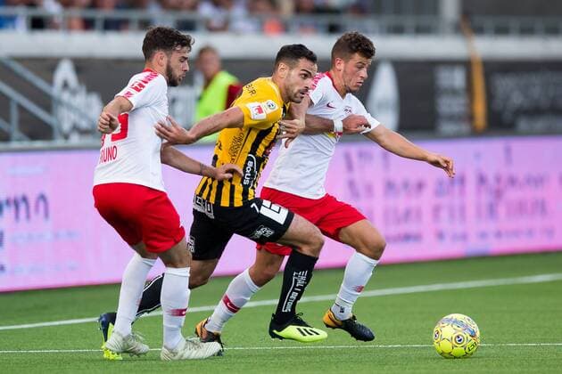 180802 Mervan Celik of Häcken and Massimo Bruno and Diego Demme of Leipzig during the UEFA Europa League qualifying match between Häcken and RB Leipzig on August 2, 2018 in Gothenburg. Copyright: MICHAELxERICHSEN BB180802MI062