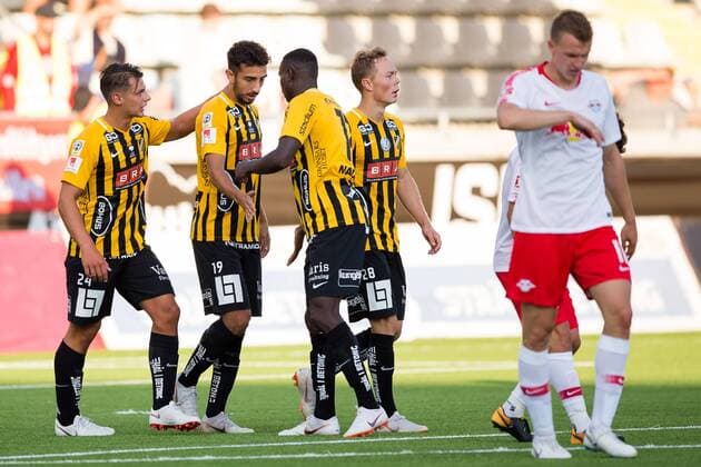 180802 Daleho Irandust of Häcken celebrates scoring 1-1 with teammates during the UEFA Europa League qualifying match between Häcken and RB Leipzig on August 2, 2018 in Gothenburg. Copyright: MICHAELxERICHSEN BB180802MI077