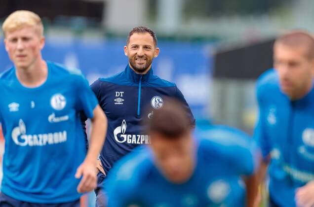 03.08.2018, Mittersill, AUT, Trainingslager, Schalke 04, Training, im Bild Teamchef Domenico Tedesco Teamchef Domenico Tedesco during a practice session at the Trainingscamp of German Bundesliga Club Schalke 04. Mittersill, Austria on 2018 08 03. Mittersill