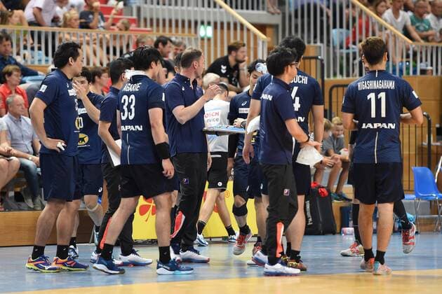Handball, Herren, Saison 2018 19, Mini-Turniner in der MBS-Arena, Füchse Berlin - Japan, Cheftrainer Dagur Sigurdsson (Japan) bei einer Auszeit, 03.08.18, Copyright: xMichaelxHundtx xMatthiasxKochx