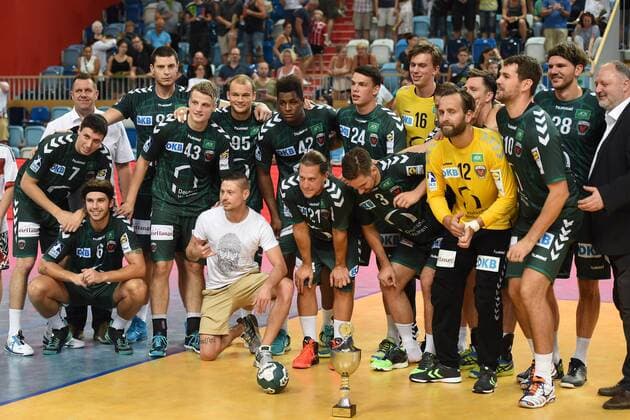 Handball, Herren, Saison 2018 19, Mini-Turniner in der MBS-Arena, 1. VfL Potsdam - Füchse Berlin, Jubel nach dem Abpfiff, die Füchse Berlin feiern den Turniersieg, 03.08.18, Copyright: xMichaelxHundtx xMatthiasxKochx