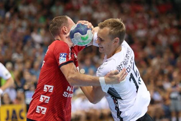 17. Jacob Cement Cup, Handball, Testspiel, 03.08.18 Andreas Holst Jensen (Aalborg Handbold, 15) gegen Holger Glandorf (SG Flensburg-Handewitt, 09)
