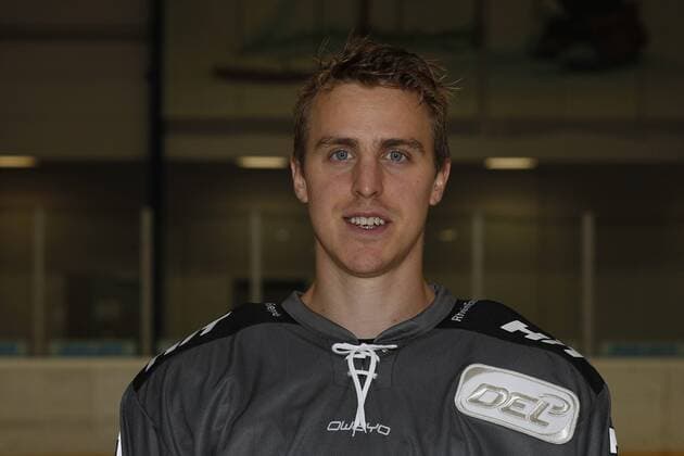 offizielles Mannschaftsfoto der Koelner Haie, 04.08.2018 Mike Zalewski (Koelner Haie, 70); offizielles Mannschaftsfoto Portrait der Koelner Haie am 04.08.2018 in der Trainingshalle K2 in Koeln (Deutschland).