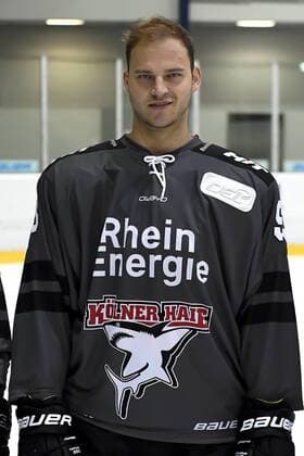 Eishockey DEL Mannschaftsfoto und Spielerportraits Kölner Haie Koelns Sebastian Uvira (Nr.93)