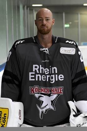 Eishockey DEL Mannschaftsfoto und Spielerportraits Kölner Haie Koelns Torhueter Gustav Wesslau (Nr.29)
