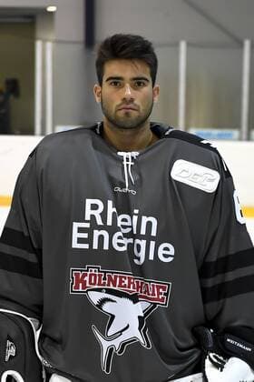 Eishockey DEL Mannschaftsfoto und Spielerportraits Kölner Haie Koelns Torhueter Hannibal Weitzmann (Nr.67)