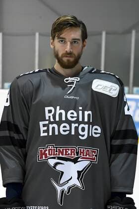 Eishockey DEL Mannschaftsfoto und Spielerportraits Kölner Haie Koelns Austin Madaisky (Nr.23)