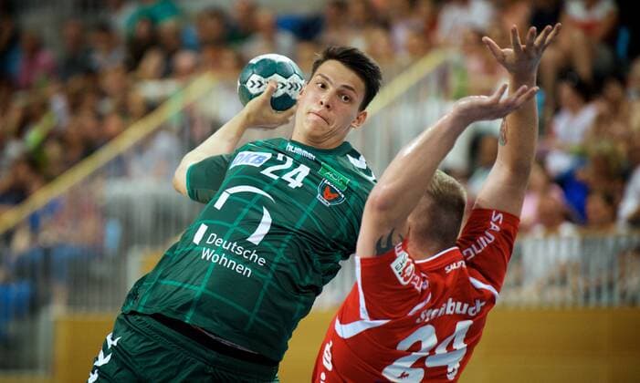 Handball 03.08.2018 Saisonstart Saison 2018 2019 BLITZTURNIER in der MBS Arena Potsdam FUECHSE Berlin geg 1 VfL Potsdam Frederik SIMAK 24 Fuechse geg Dominik STEINBUCH 24 VfL