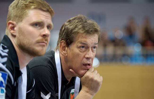 Handball 03.08.2018 Saisonstart Saison 2018 2019 BLITZTURNIER in der MBS Arena Potsdam FUECHSE Berlin geg 1 VfL Potsdam vlnr Max RINDERLE Co Trainer Fuechse Velimir PETKOVIC Trainer Fuechse