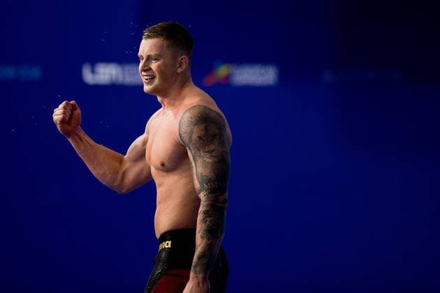 Schwimmen, EM in Glasgow, Adam Peaty mit Weltrekord über 100 m Brust 180804 Adam Peaty of Great Britain celebrates breaking the world record in the final of men s 100m breaststroke swimming during the European Championships on August 4, 2018 in Glasgow. Photo: Jon Olav Nesvold BILDBYRAN kod JE 160284 Copyright: JONxOLAVxNESVOLD BB180804JE075