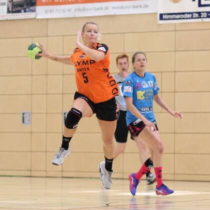 Antje Lauenroth (Bietigheim) holt zum Torwurf aus Wittlicher Handball-Cup --- Handball --- 04.08.2018 Wittlicher Handball-Cup --- Handball --- 04.08.2018 Wittlich Copyright: xEIBNER RenexWeissx EP_RWS