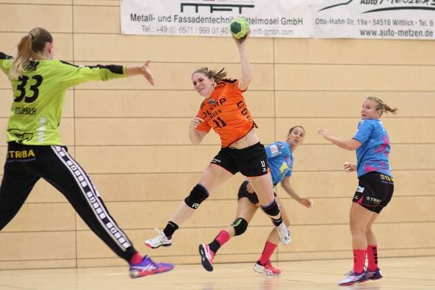 Torwurf von Laura van der Heijden (Bietigheim) Wittlicher Handball-Cup --- Handball --- 04.08.2018 Wittlicher Handball-Cup --- Handball --- 04.08.2018 Wittlich Copyright: xEIBNER RenexWeissx EP_RWS