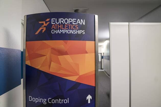 Feature, Schild zur Doping Kontrolle im Olympiastadion, am 04.08.2018 Leichtathletik Europameisterschaft 2018 in Berlin Deutschland vom 06.08. - 12.08.2018.