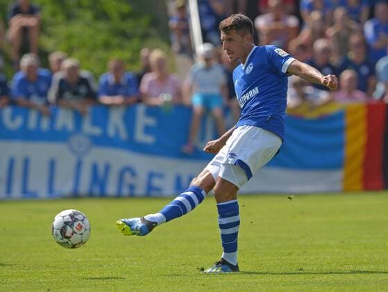 SOCCER, Schalke vs Angers, test match MITTERSILL,AUSTRIA,43317 - SOCCER - 1. DFL, 1. Deutsche Bundesliga, Ligue 1, FC Schalke 04 vs Angers SCO, friendly match. Image shows Alessandro Schoepf (Schalke). GEPAxpictures xHansxOsterauer