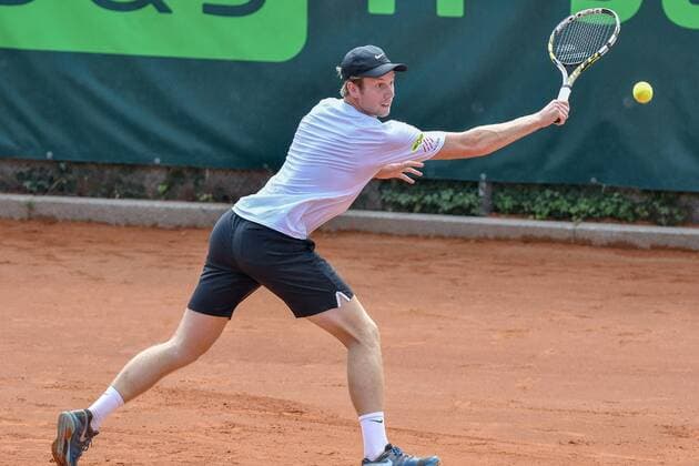 GER, 1. Tennis-Point Bundesliga Herren, Tennis Ewige Liebe BW Neuss vs. TV Reutlingen 1 05.08.2018, Tennis Ewige Liebe BW Neuss, GER, 1. Tennis-Point Bundesliga Herren, Tennis Ewige Liebe BW Neuss vs. TV Reutlingen 1, im Bild van der Zandschulp, Botic GER beim Rueckhandschlag