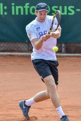 GER, 1. Tennis-Point Bundesliga Herren, Tennis Ewige Liebe BW Neuss vs. TV Reutlingen 1 05.08.2018, Tennis Ewige Liebe BW Neuss, GER, 1. Tennis-Point Bundesliga Herren, Tennis Ewige Liebe BW Neuss vs. TV Reutlingen 1, im Bild van der Zandschulp, Botic GER beim Rueckhandschlag