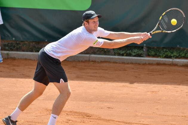 GER, 1. Tennis-Point Bundesliga Herren, Tennis Ewige Liebe BW Neuss vs. TV Reutlingen 1 05.08.2018, Tennis Ewige Liebe BW Neuss, GER, 1. Tennis-Point Bundesliga Herren, Tennis Ewige Liebe BW Neuss vs. TV Reutlingen 1, im Bild van der Zandschulp, Botic GER beim Rueckhandschlag