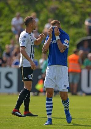 Sport Bilder des Tages SOCCER, Schalke vs Angers, test match MITTERSILL,AUSTRIA,43317 - SOCCER - 1. DFL, 1. Deutsche Bundesliga, Ligue 1, FC Schalke 04 vs Angers SCO, friendly match. Image shows Guido Burgstaller (Schalke) and Rayan Aït Nouri (Angers). GEPAxpictures xHansxOsterauer