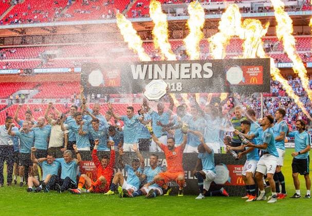 Sport Themen der Woche KW31 Sport Bilder des Tages (180806) -- LONDON, Aug. 6 2018 -- The winning team Manchester City celebrates after the Community Shield match between Chelsea and Manchester City at the Wembley Stadium in London, Britain on Aug. 5, 2018. Manchester City won 2-0. ) FOR EDITORIAL USE ONLY. NOT FOR SALE FOR MARKETING OR ADVERTISING CAMPAIGNS. NO USE WITH UNAUTHORIZED AUDIO, VIDEO, DATA, FIXTURE LISTS, CLUB LEAGUE LOGOS OR LIVE SERVICES. ONLINE IN-MATCH USE LIMITED TO 45 IMAGES, NO VIDEO EMULATION. NO USE IN BETTING, GAMES OR SINGLE CLUB LEAGUE PLAYER PUBLICATIONS. (SP)BRITAIN-LONDON-FOOTBALL-THE FA COMMUNITY SHIELD-CHELSEA VS MANCHESTER CITY MarekxDorcik 