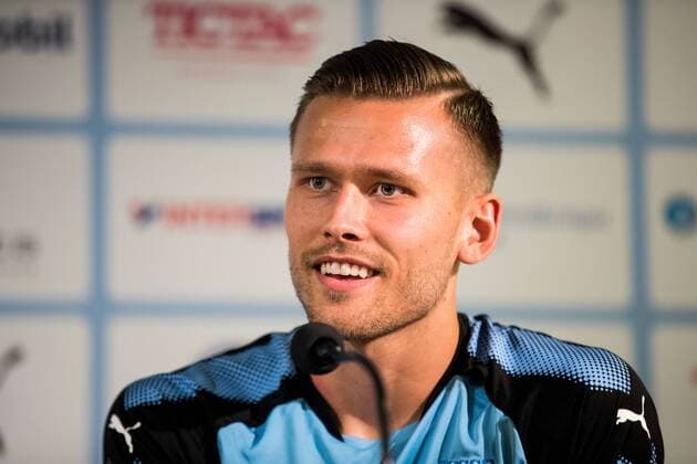180806 Arn?r Ingvi Traustason of Malmö FF during a press conference PK Pressekonferenz and practice ahead of the UEFA Champions League qualifying match between Malmö FF and Vidi on August 6, 2018 in Malmö. Photo: Mathilda Ahlberg BILDBYRN Cop 178 Copyright: MATHILDAxAHLBERG BB180806MA085