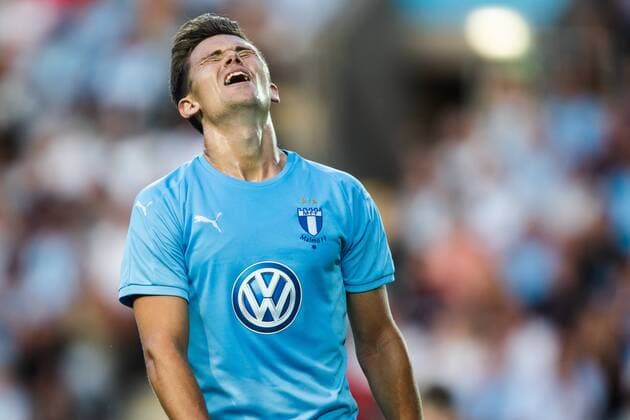 180807 Marcus Antonsson of Malmö FF looks dejected during the UEFA Champions League qualifying match between Malmö FF and Vidi on August 7, 2018 in Malmö. Photo: Mathilda Ahlberg BILDBYRAN Cop 178 Copyright: MATHILDAxAHLBERG BB180807MA052