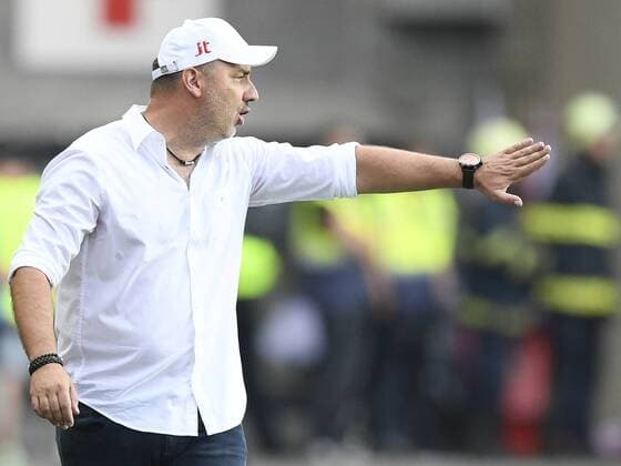 Coach of Slavia Praha Jindrich Trpisovsky in action during the 3rd qualifying round of football Champions League, first match in Prague, Czech Republic, August 7, 2018. (CTKxPhoto OndrejxDeml) CTKPhotoP201808070893301  _DML8123